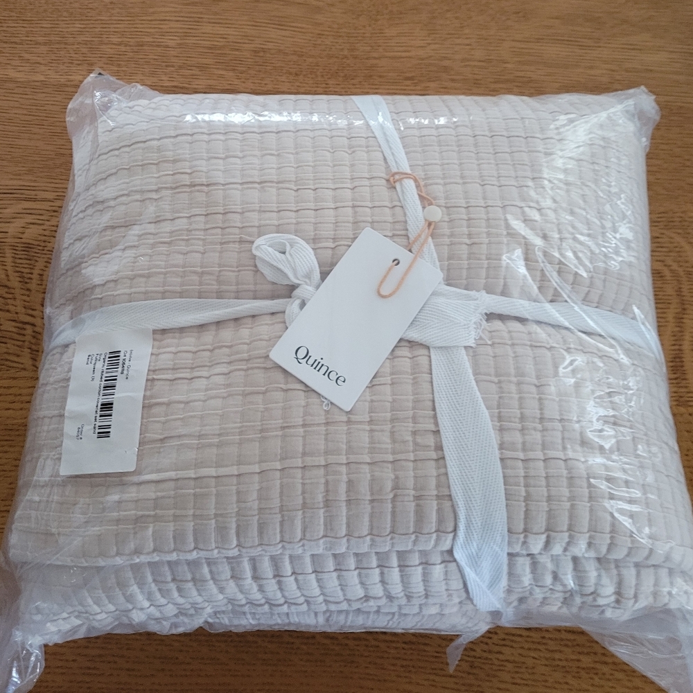 Quince Organic Ribbed Cotton Coverlet Set - 3 pieces - Full/Queen - Sand - Picture 10 of 13